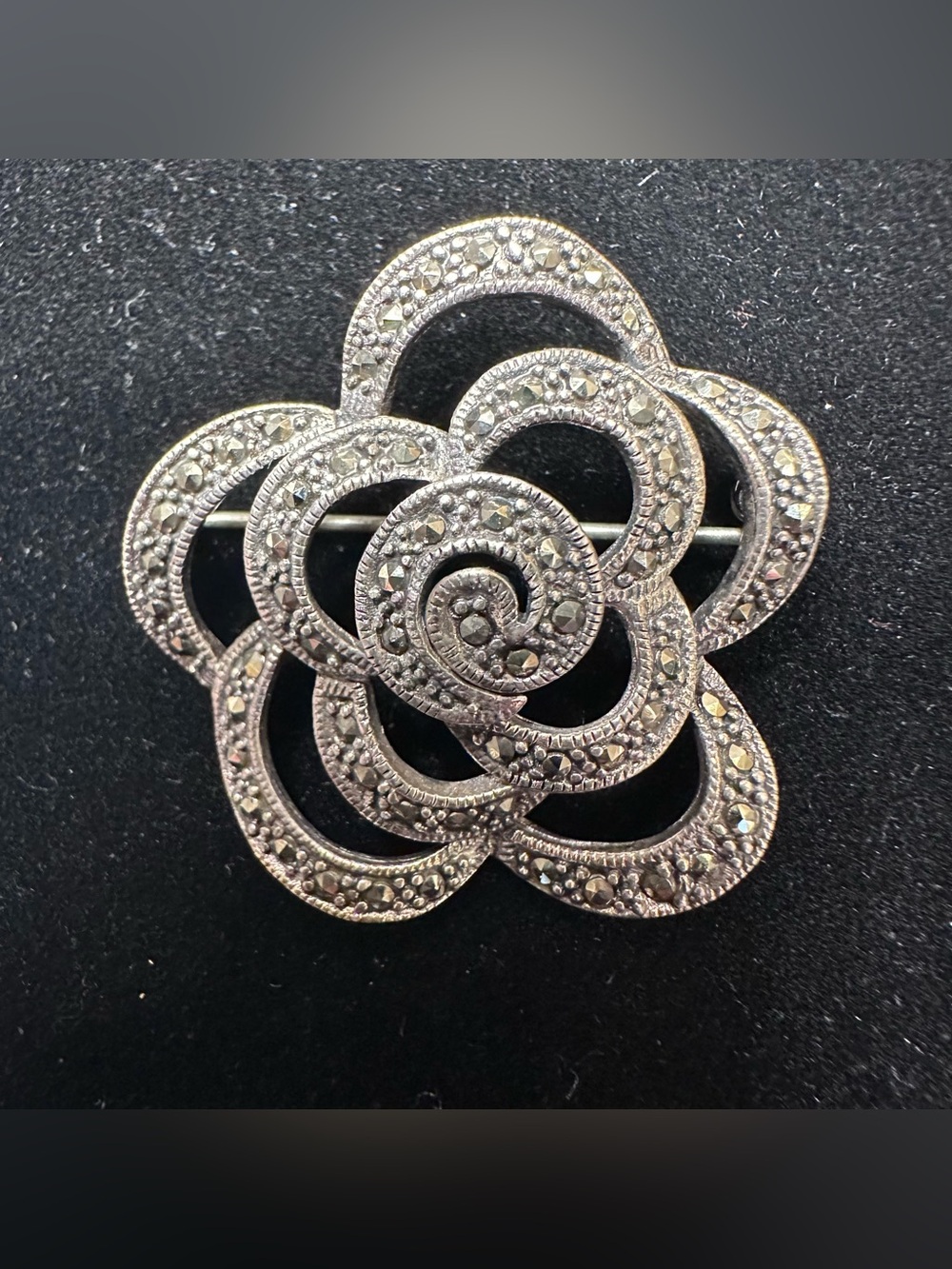 Vintage Chapel Zenray Sterling Silver Marcasite Rose Flower Brooch Lapel Pin 925